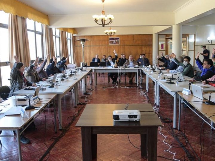 C.R. aprobó recursos para habilitación de 8 nuevos proyectos de suministro eléctrico en tres comunas