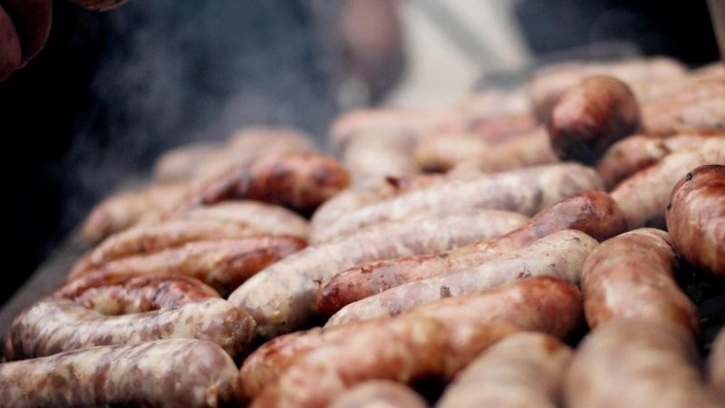 En Paillaco valoran rescate de tradición comunal de la “Gran Longanizada”