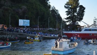 Entregaron camión de trabajo al sindicato de pescadores de la comuna de Corral