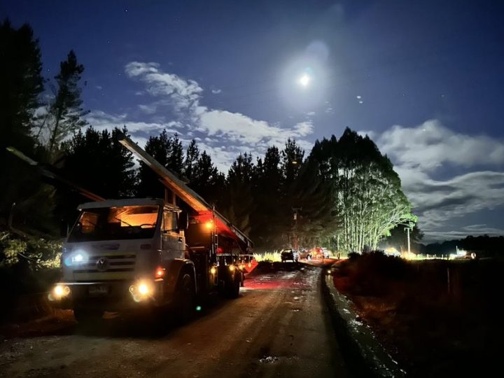 Saesa refuerza plan de acción ante posible sistema frontal en Los Ríos