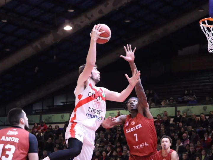 El CDV venció por 92-74 a Los Leones y dejó la serie 2-1