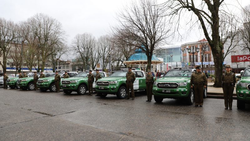 Carabineros recibió ocho nuevos vehículos policiales