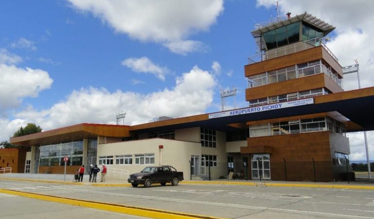 Trabajos de renovación de asfalto en Pichoy presentan un avance de 64%